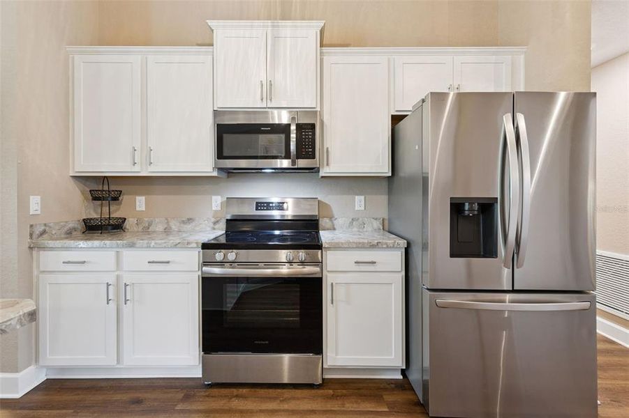 Furnished interior view inside a new home in Royal Highlands, Weeki Wachee (Image 10).