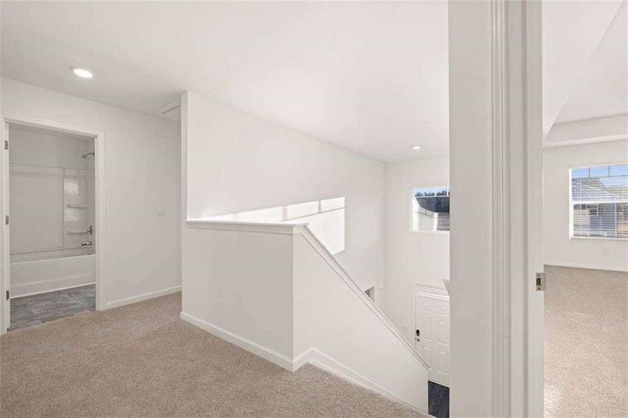 Spacious, unfurnished interior of a new home in Oakchase at Hampton, Hampton (Image 29).