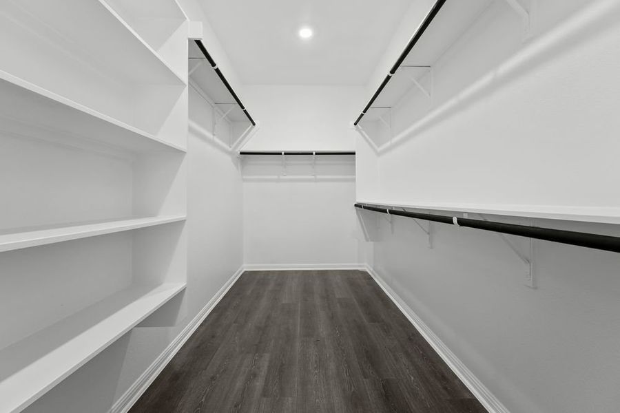 Spacious, unfurnished interior of a new home in Parkside on the River 60s, Georgetown (Image 18).