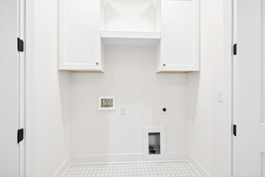 Spacious, unfurnished interior of a new home in Skyview On Broad, Sugar Hill (Image 40). Spacious, unfurnished interior of a new home in Skyview On Broad, Sugar Hill (Image 40).