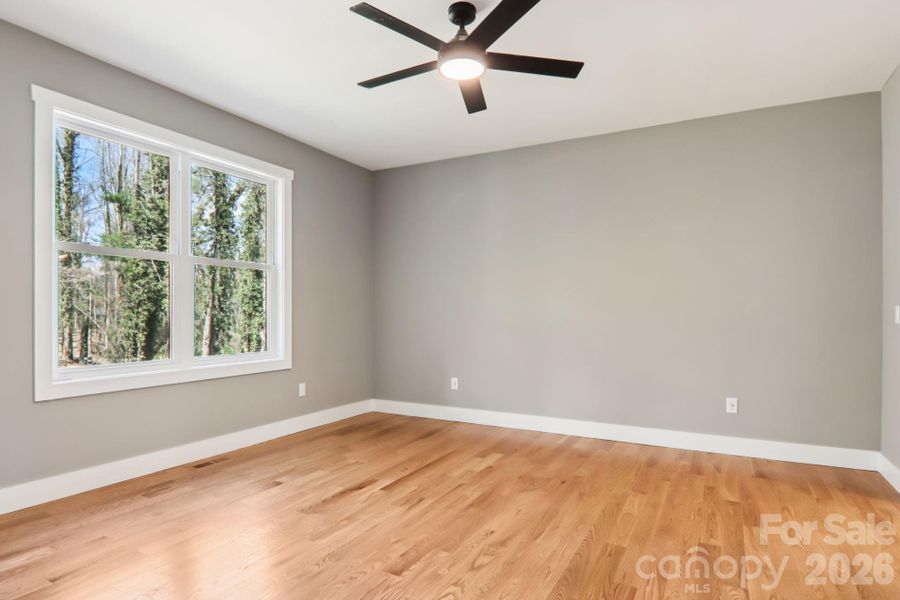Spacious, unfurnished interior of a new home in , Hendersonville (Image 20).