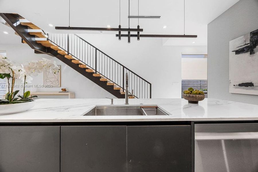 Close-up of interior finishes inside a home in , Fort Lauderdale (Image 23).