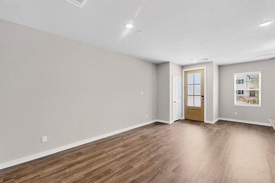 Spacious, unfurnished interior of a new home in Solterra Texas, Mesquite (Image 24).