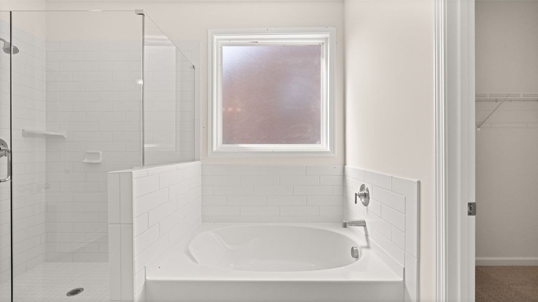 Representative furnished interior of a home built from the Edison by D.R. Horton in Westland, Bogart (Image 13).