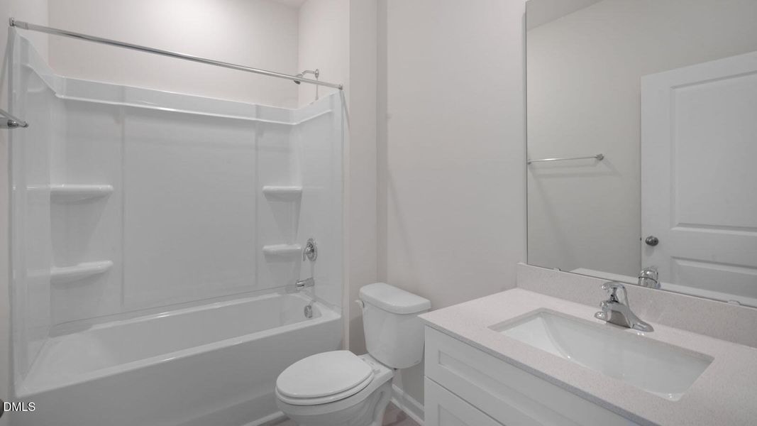 75-tobacco-woods-002