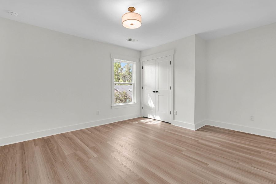 Spacious, unfurnished interior of a new home in , Charleston (Image 43).