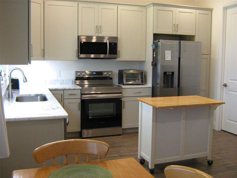Furnished interior view inside a new home in , Lady Lake (Image 6).