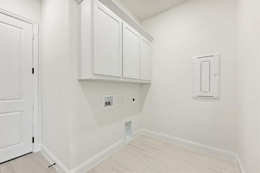 Furnished interior view inside a new home in Wildflower Ranch 60-65, Justin (Image 11). Furnished interior view inside a new home in Wildflower Ranch 60-65, Justin (Image 11).