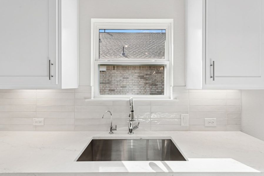 Close-up of interior finishes inside a home in University Heights, Round Rock (Image 21).