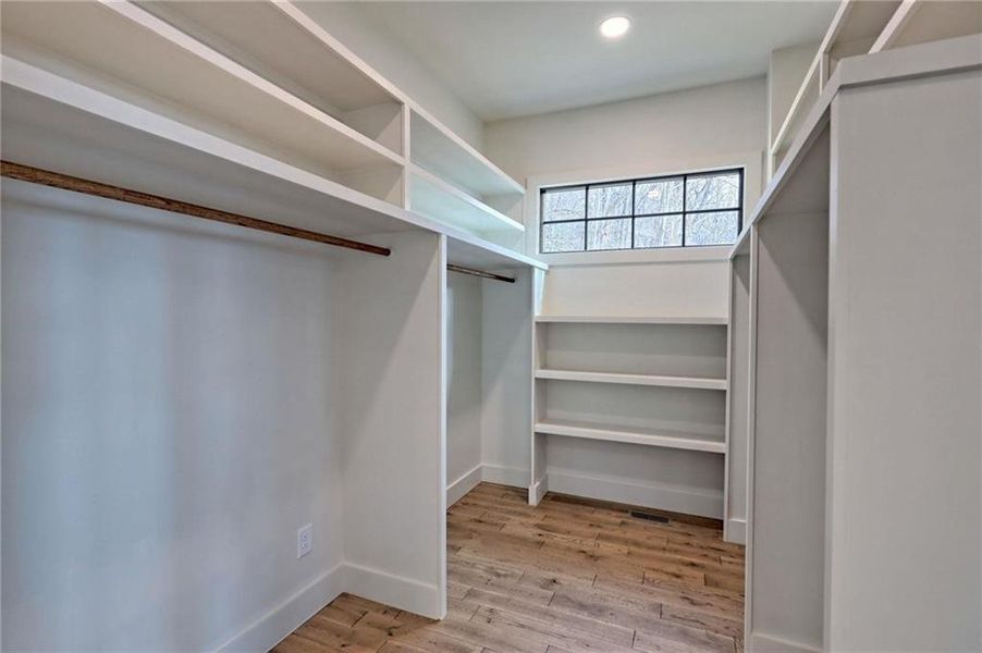 Spacious, unfurnished interior of a new home in , Clayton (Image 74).