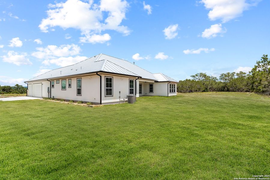 Image 29 of a home in .