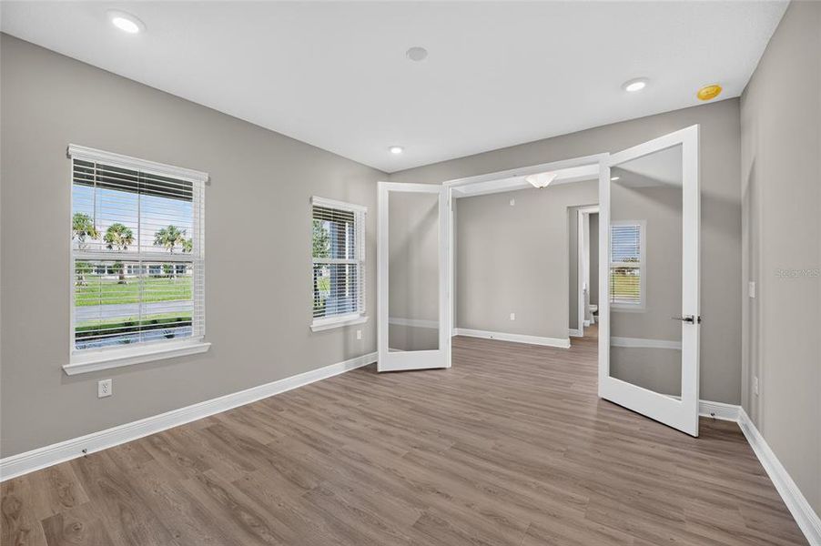 Spacious, unfurnished interior of a new home in , Ocala (Image 42).