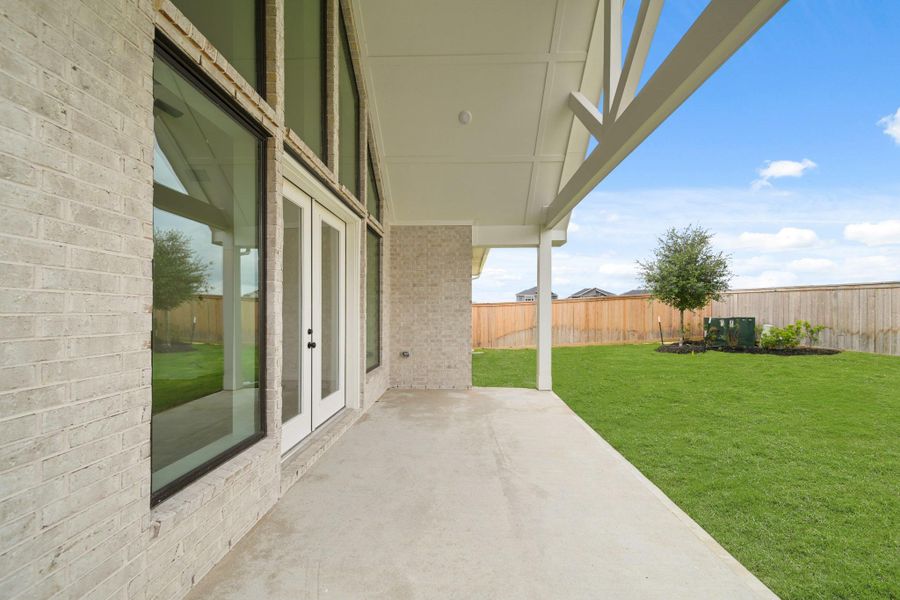 Image 18 of a home in Bridgeland 45', 50', 70'. Image 18 of a home in Bridgeland 45', 50', 70'.