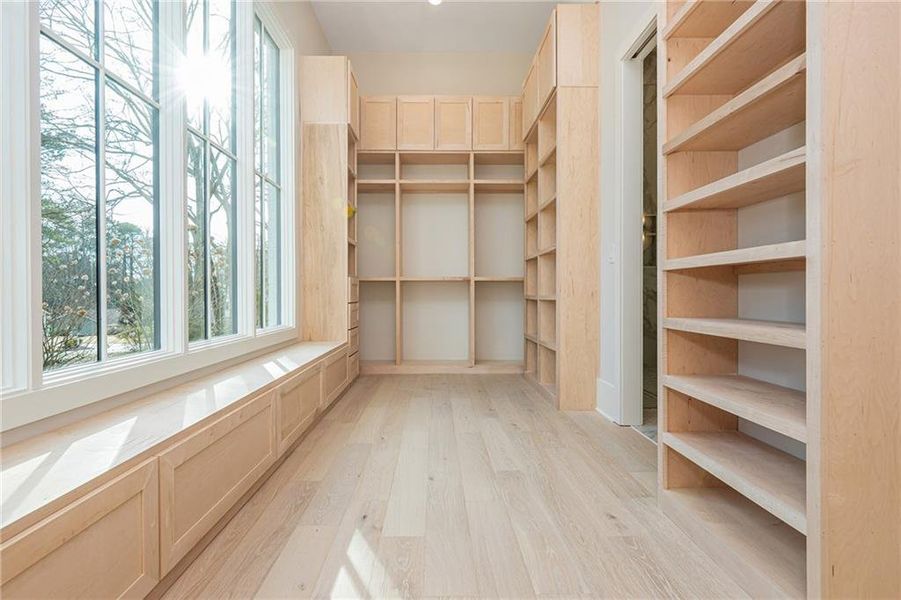 Furnished interior view inside a new home in , Alpharetta (Image 49).