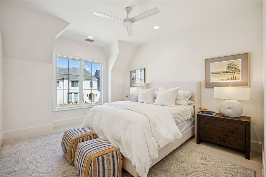 Furnished interior view inside a new home in , Dallas (Image 16).