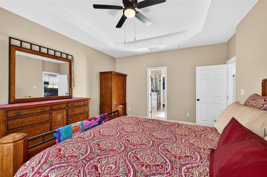 Furnished interior view inside a new home in , Gainesville (Image 19).