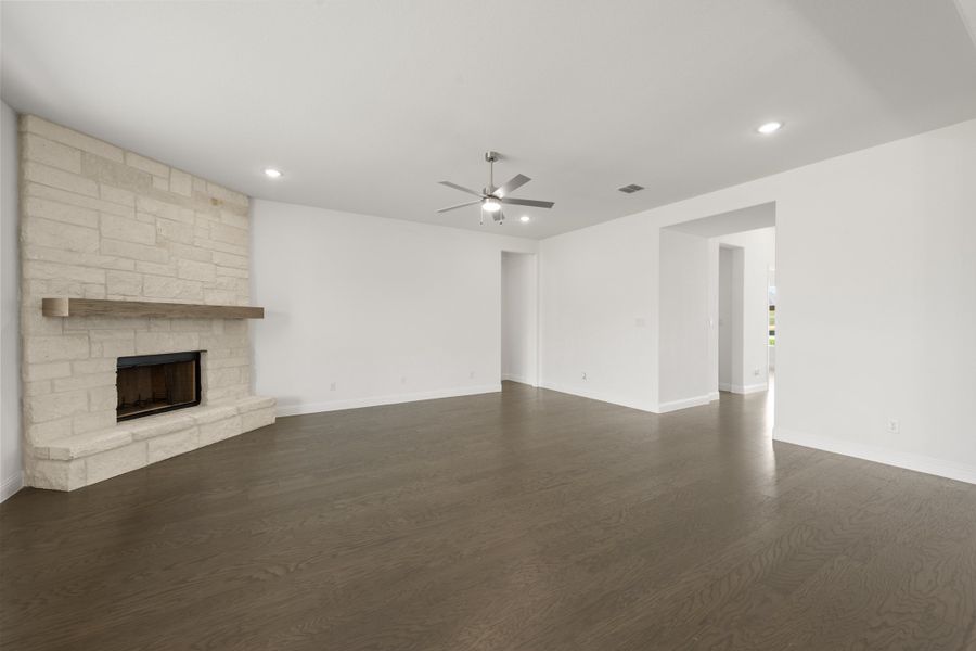 Spacious, unfurnished interior of a new home in Mockingbird Hills - Premiere Series, Joshua (Image 18).