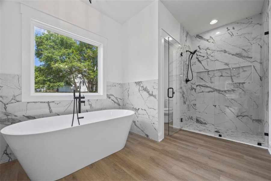 Furnished interior view inside a new home in , Monroe (Image 9).