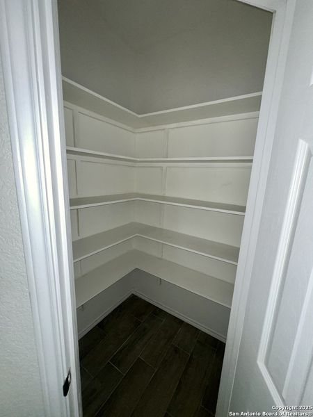 Spacious, unfurnished interior of a new home in , Beeville (Image 4).