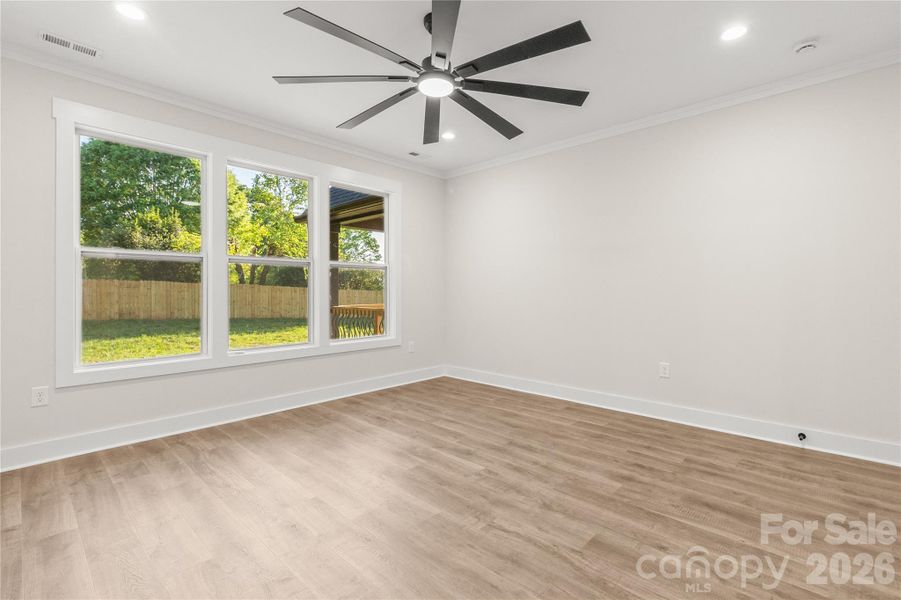 Spacious, unfurnished interior of a new home in , Maiden (Image 17).