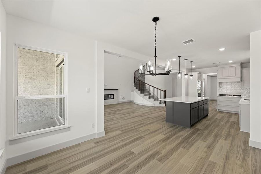 Furnished interior view inside a new home in Inspiration, Seis Lagos (Image 9).