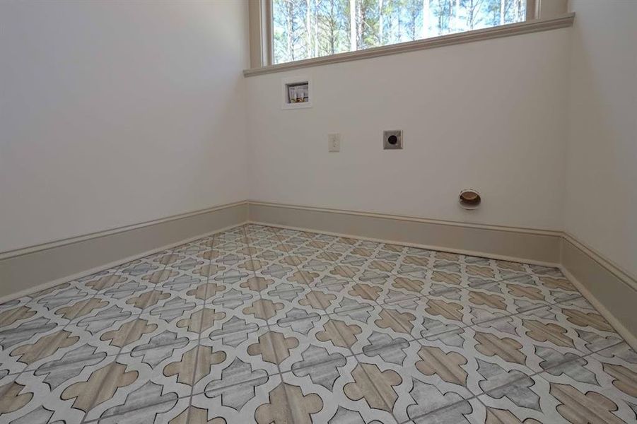 Spacious, unfurnished interior of a new home in , Carrollton (Image 54).