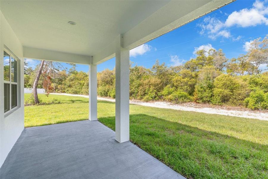 Exterior details and patio area of a home in , Ocala (Image 23).