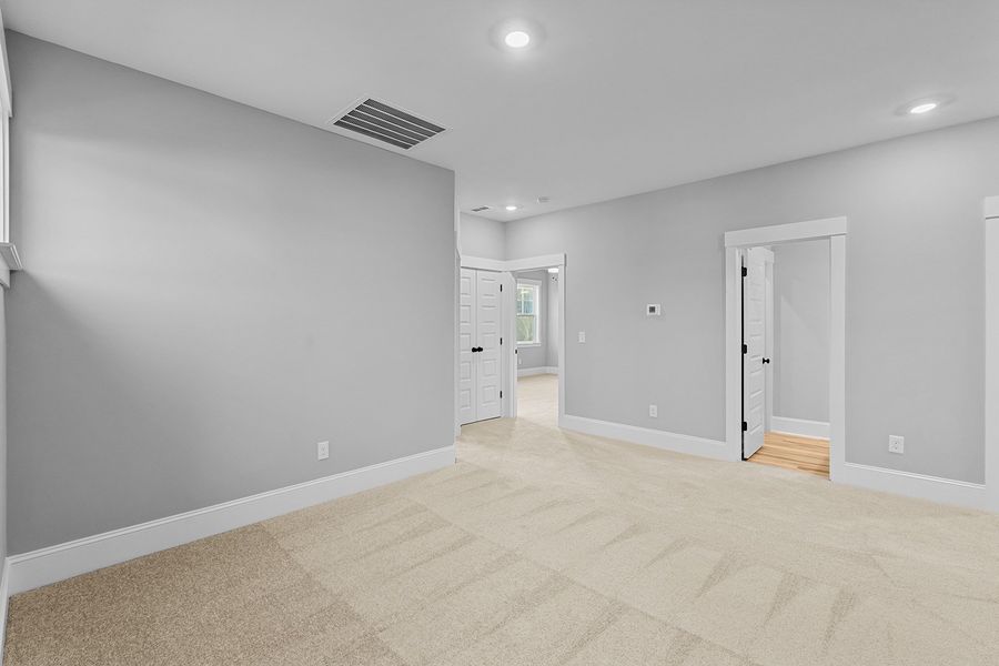 Spacious, unfurnished interior of a new home in Hanes Lake, Winston-Salem (Image 38).