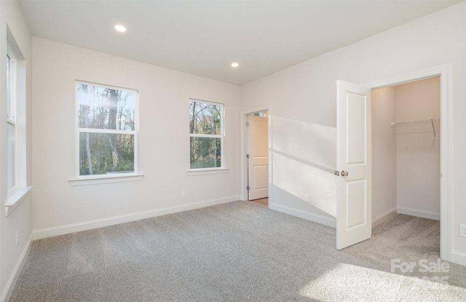 Spacious, unfurnished interior of a new home in , York (Image 13).