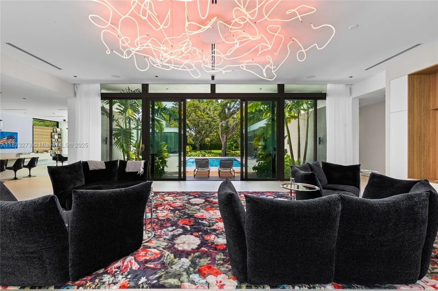 Furnished interior view inside a new home in , Pinecrest (Image 51).