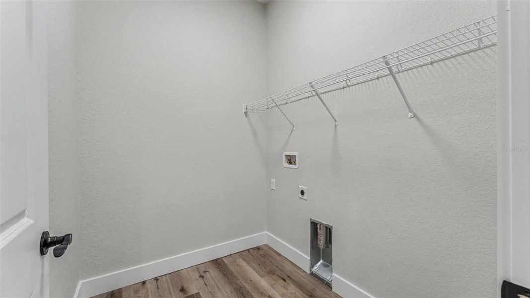 Spacious, unfurnished interior of a new home in , Bartow (Image 24). Spacious, unfurnished interior of a new home in , Bartow (Image 24).
