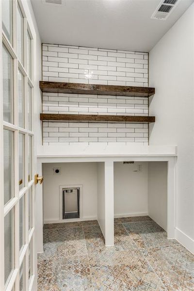 Spacious, unfurnished interior of a new home in , Fort Worth (Image 24).