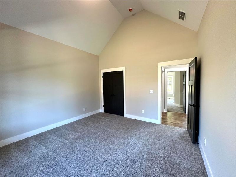 Spacious, unfurnished interior of a new home in , Kingston (Image 15).