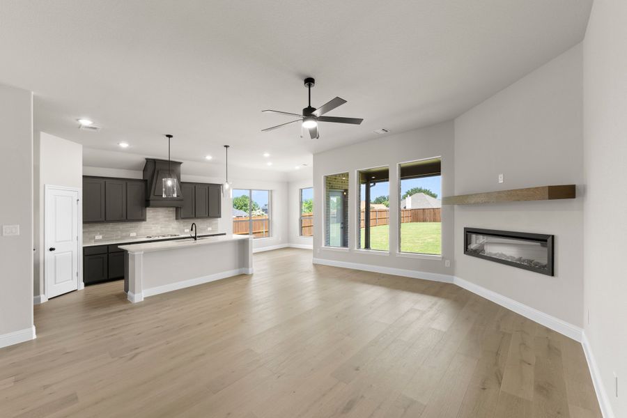 Spacious, unfurnished interior of a new home in Lovers Landing, Forney (Image 18).