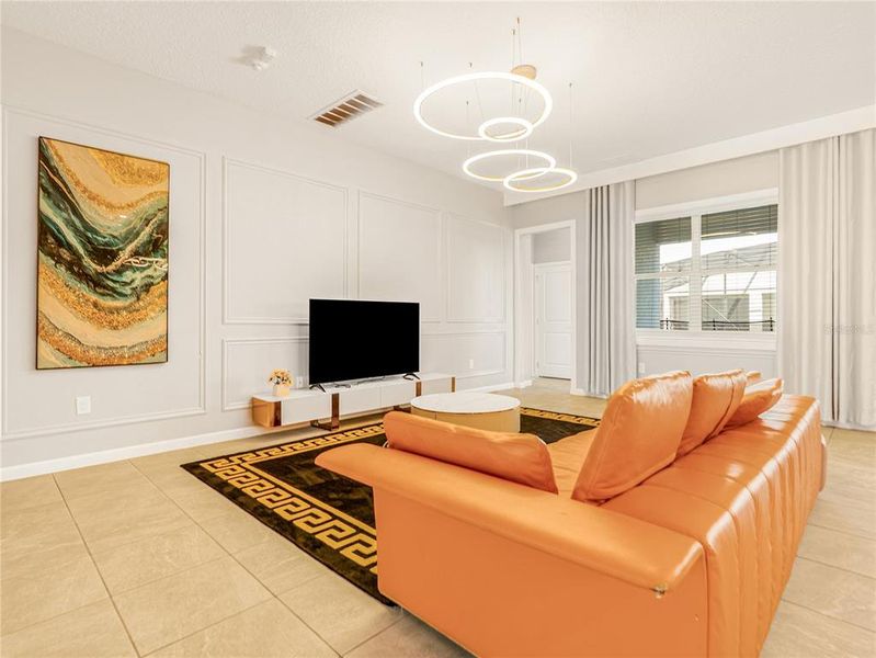 Furnished interior view inside a new home in , Kissimmee (Image 8).