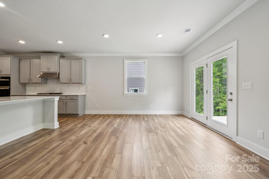 Spacious, unfurnished interior of a new home in Cannon Manor, Kannapolis (Image 18).
