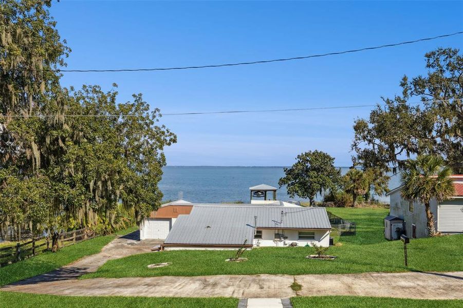 Exterior details and patio area of a home in , Montverde (Image 26). Exterior details and patio area of a home in , Montverde (Image 26).
