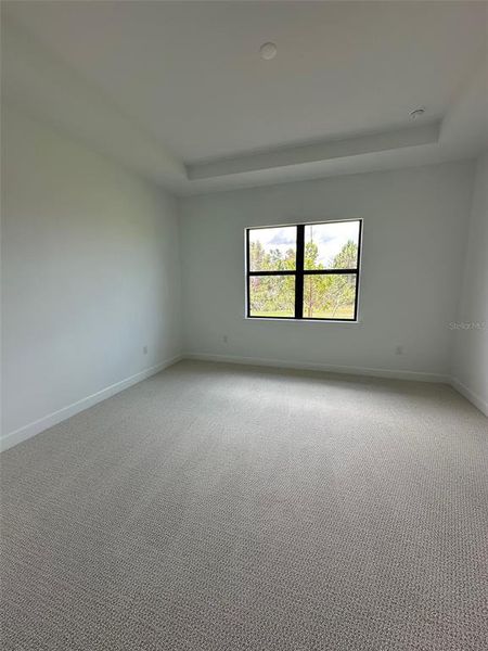 Spacious, unfurnished interior of a new home in Lakespur Wellen Park, Venice (Image 24).