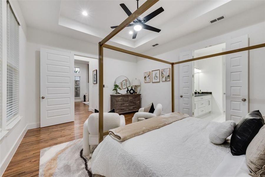 Furnished interior view inside a new home in , Dallas (Image 6).