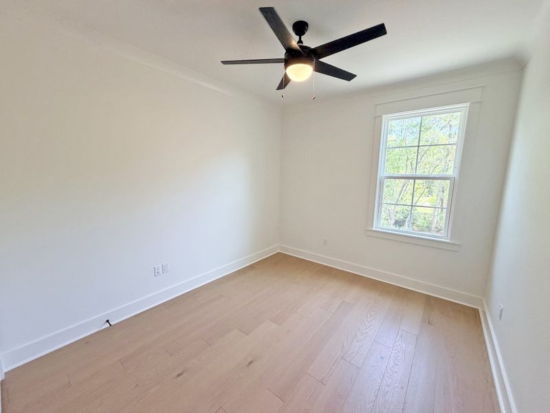 Spacious, unfurnished interior of a new home in Steamboat Landing at Hammock Bay, Freeport (Image 26).