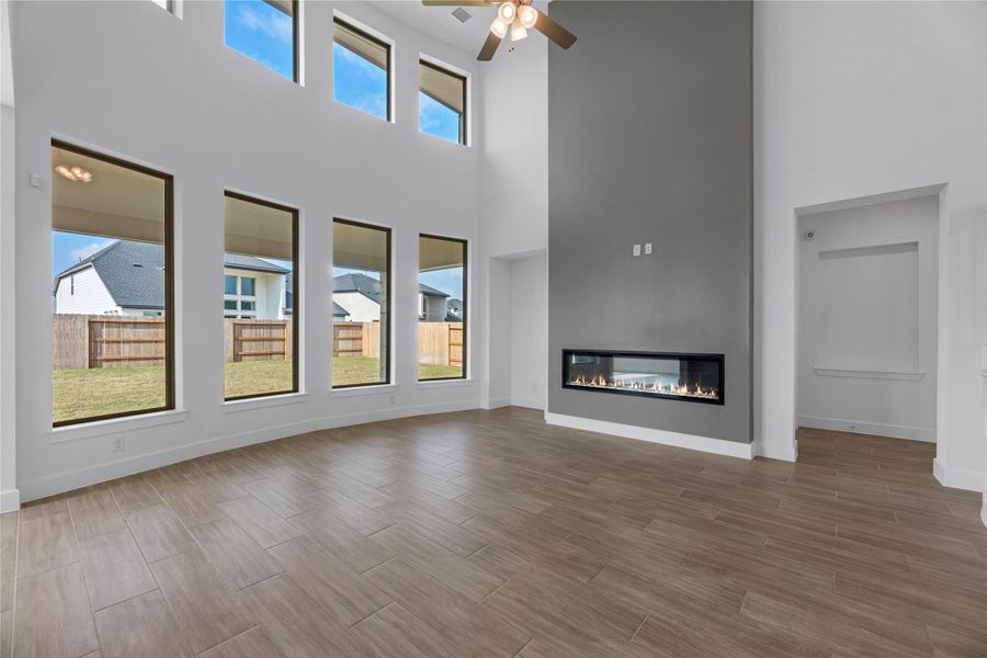 Spacious, unfurnished interior of a new home in Grange - 55', Katy (Image 16).