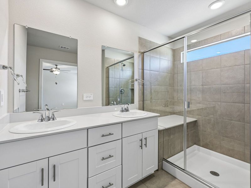 Furnished interior view inside a new home in Oak Ridge Park, Corinth (Image 6).