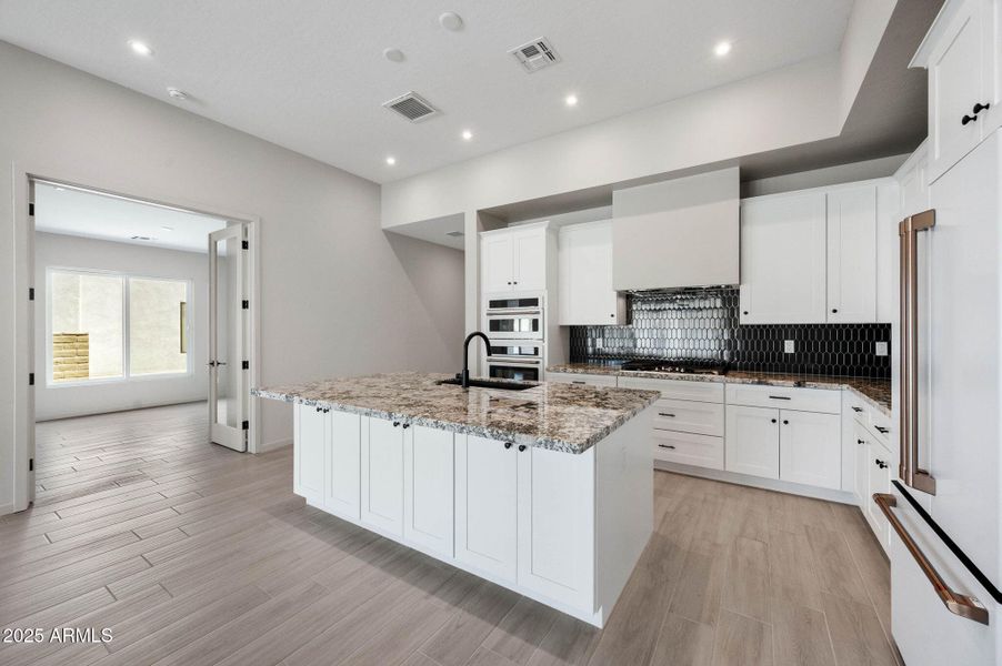 16-Kitchen (5) 16-Kitchen (5)