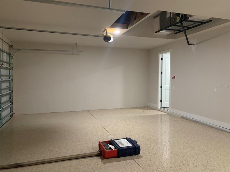 Spacious, unfurnished interior of a new home in , Port Charlotte (Image 9).