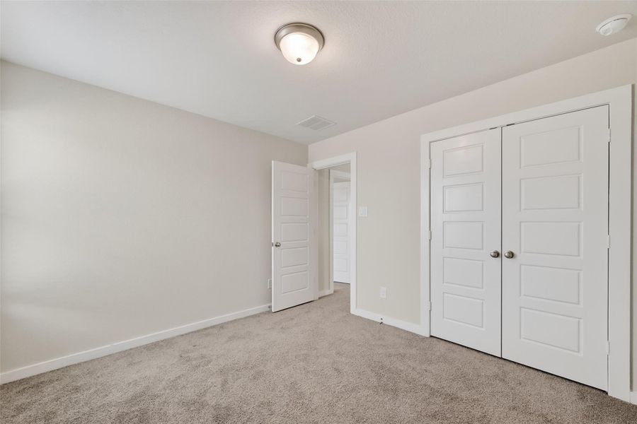 Spacious, unfurnished interior of a new home in Heights of Barbers Hill, Baytown (Image 35).