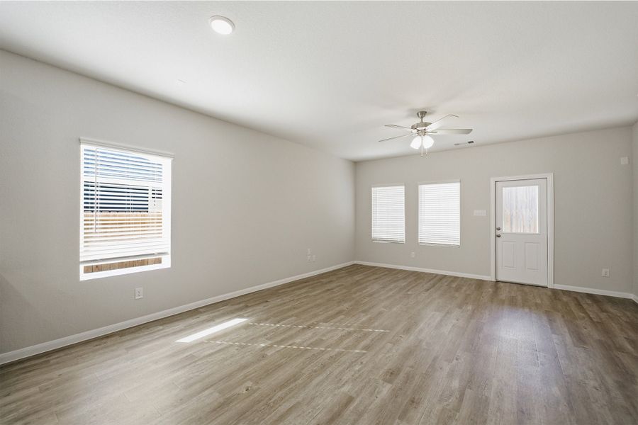 Spacious, unfurnished interior of a new home in The Reserve at Huntsville, Huntsville (Image 25).