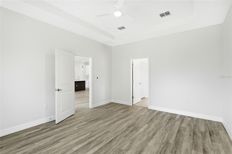 Spacious, unfurnished interior of a new home in , North Port (Image 26).