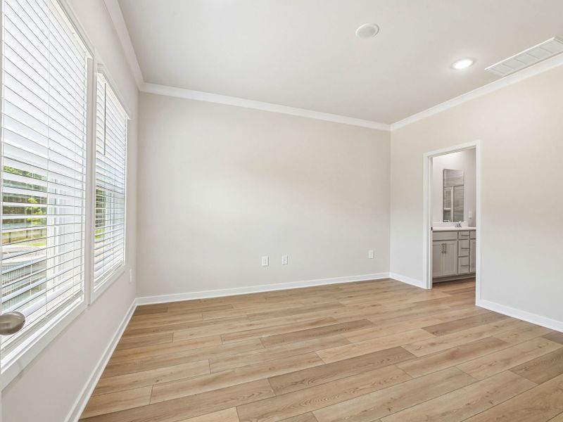 Spacious, unfurnished interior of a new home in Avalon Place - Classic Series, Durham (Image 13).