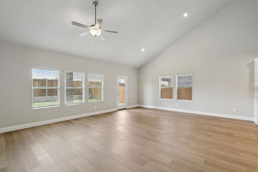 Photo is not of the actual home, but is an inspirational photo of builder’s model home and may depict options, furnishings, and/or decorator features that are not included. Photo is not of the actual home, but is an inspirational photo of builder’s model home and may depict options, furnishings, and/or decorator features that are not included.