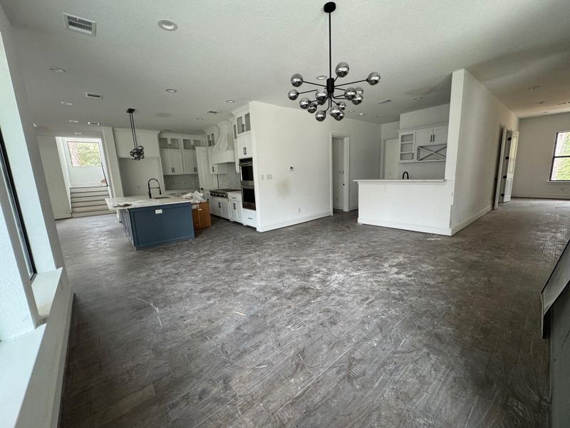 Spacious, unfurnished interior of a new home in , Humble (Image 6).